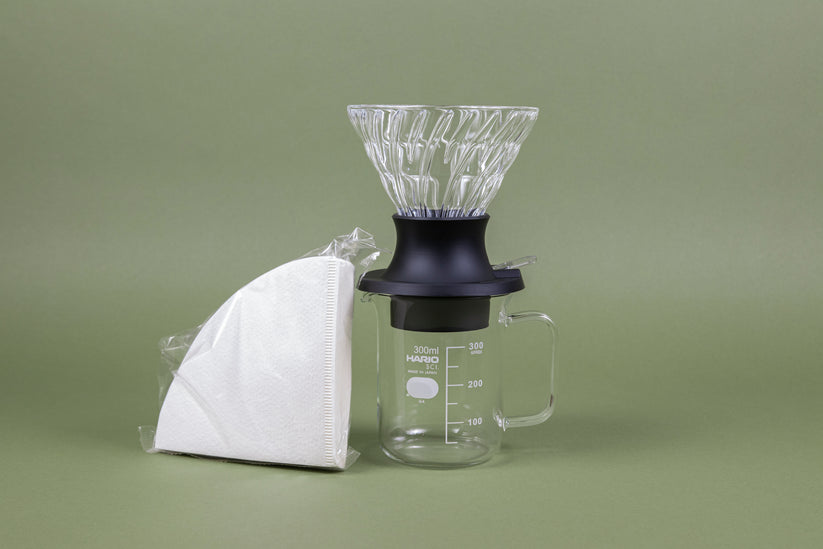 V60 SWITCH Glass Dripper and Server Set 02